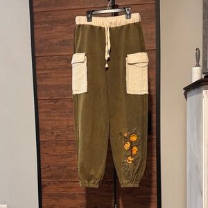 NWOT POL Cream and Olive Knit Accented Joggers